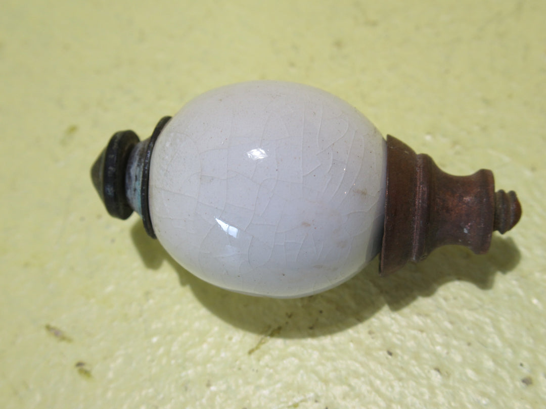 White Porcelain Fitch Fastener Handle Only with Screw & Base   45H