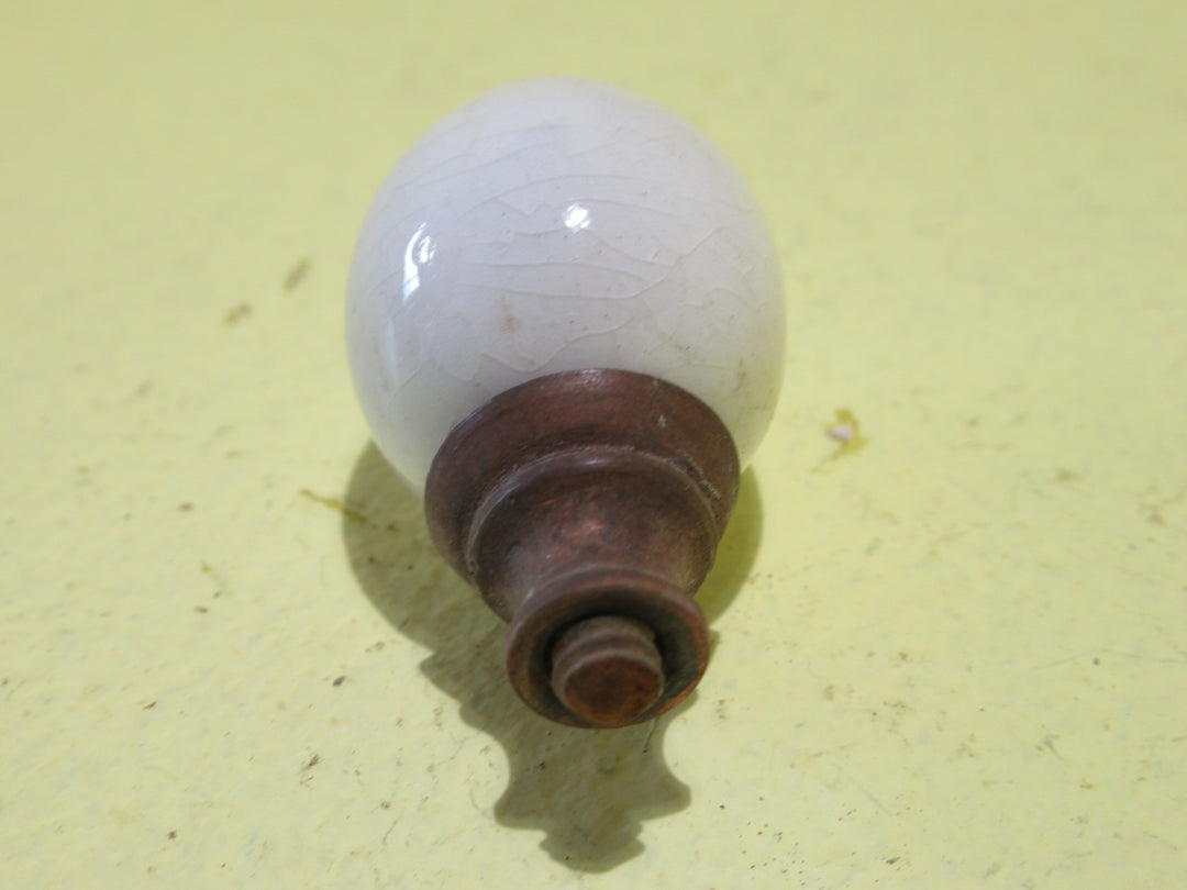 White Porcelain Fitch Fastener Handle Only with Screw & Base   45H