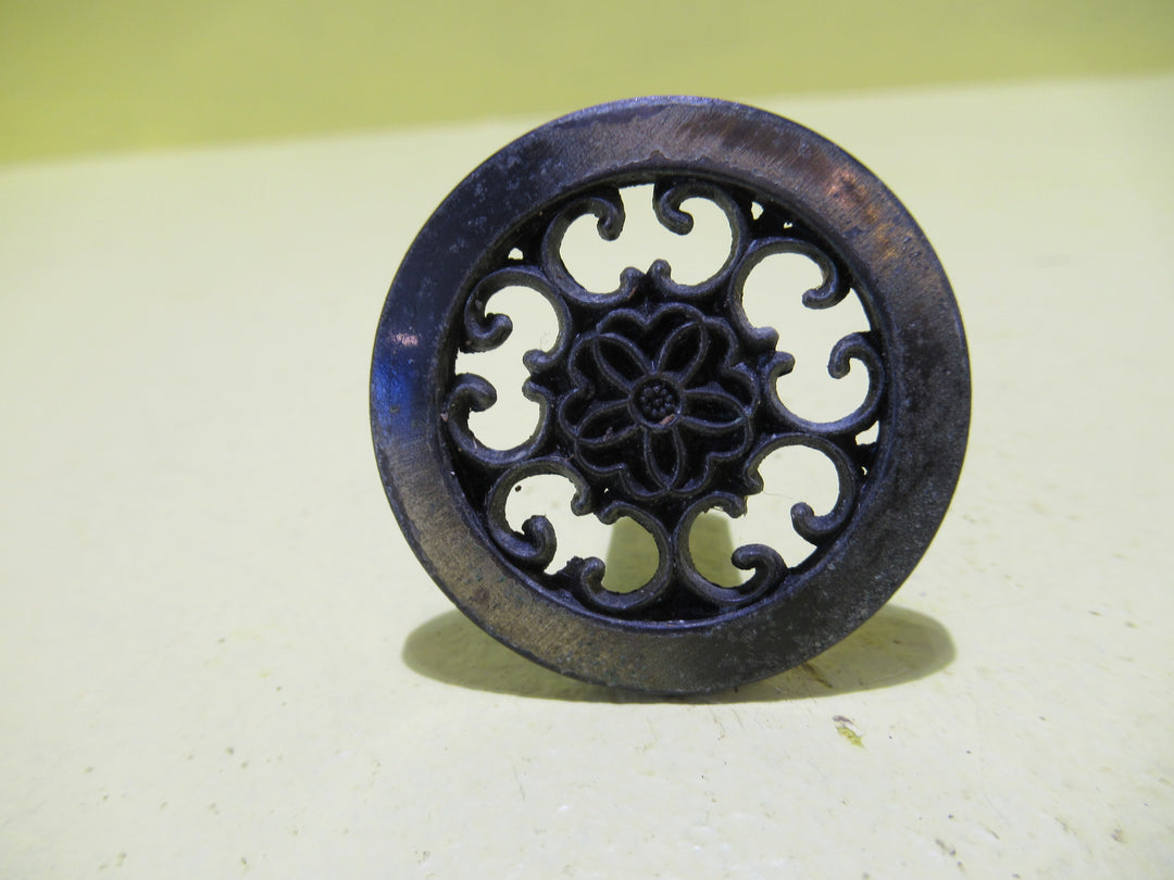 Ornate Brass Pull Handle   35 Dia x 20D