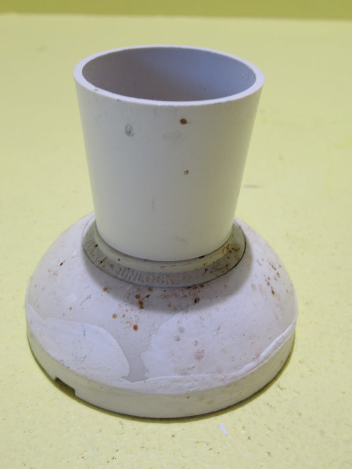 Light Mount with Lamp Holder 67D -25D x 55H