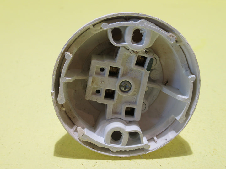 Light Mount with Lamp Holder 67D -25D x 55H
