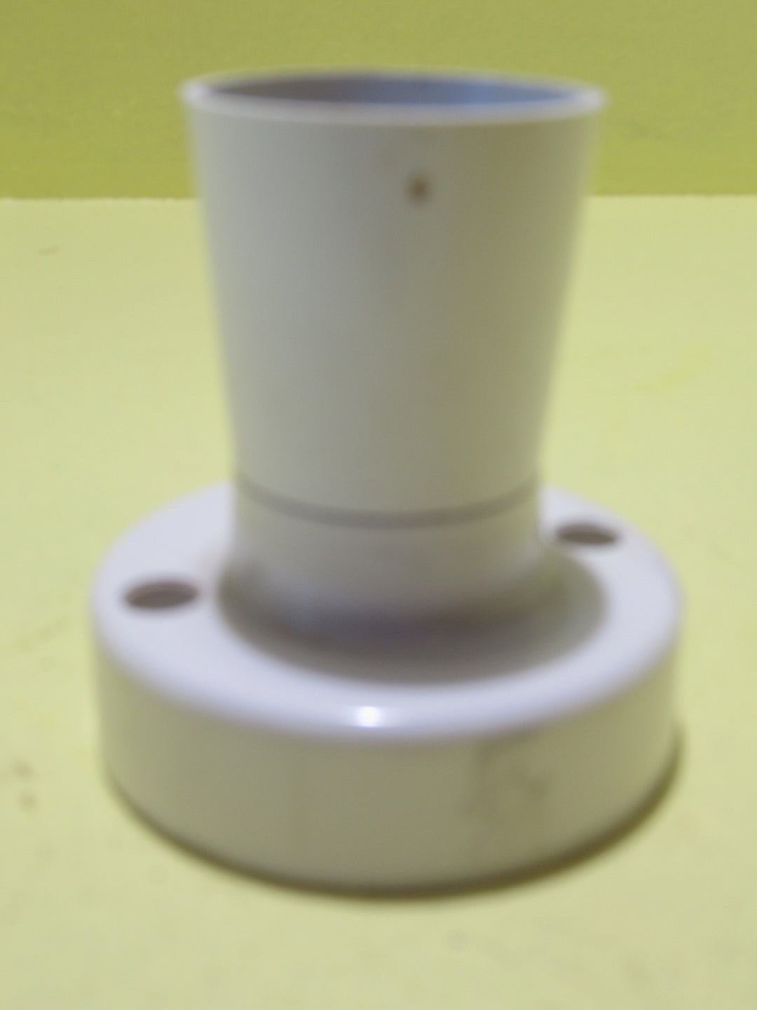 Light Mount with Lamp Holder 67D -25D x 55H