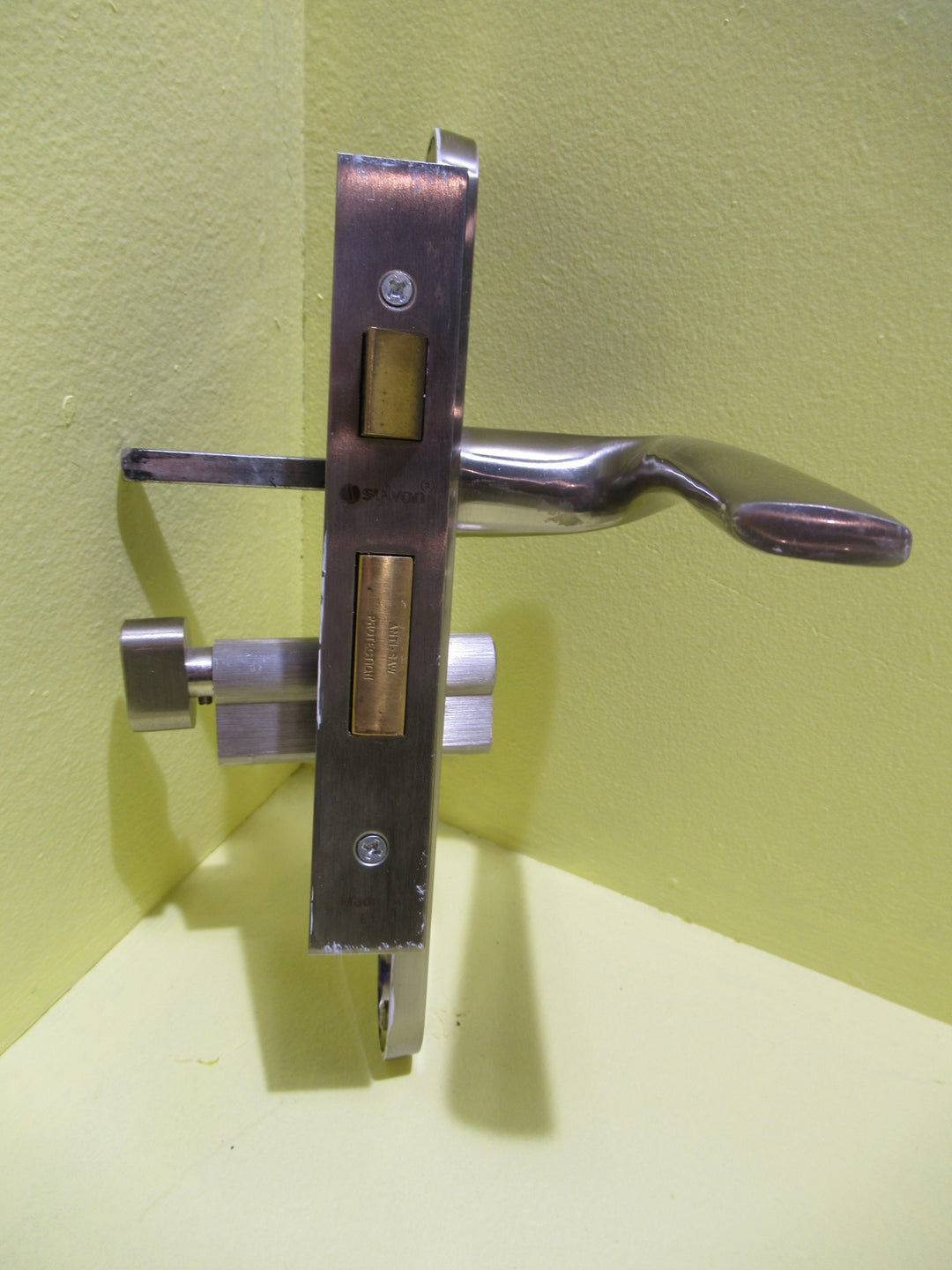 Modern Narrow Oval Lever Handles with Mortice Lock(Thumb) 240L x 40D/Lever 60H x 140L