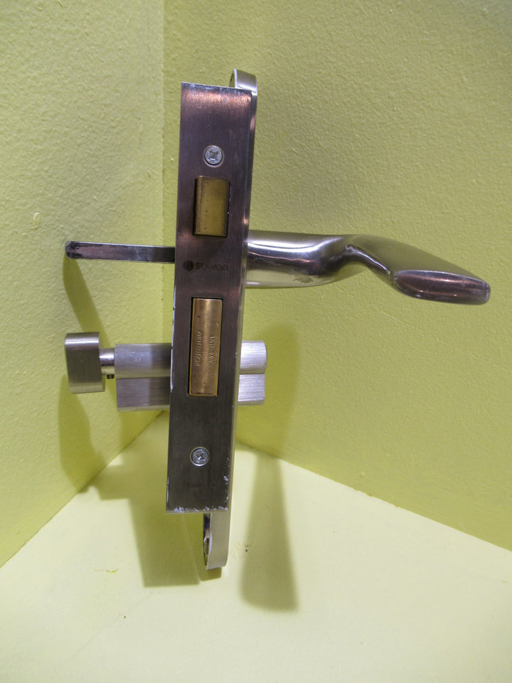Modern Narrow Oval Lever Handles with Mortice Lock(Thumb) 240L x 40D/Lever 60H x 140L