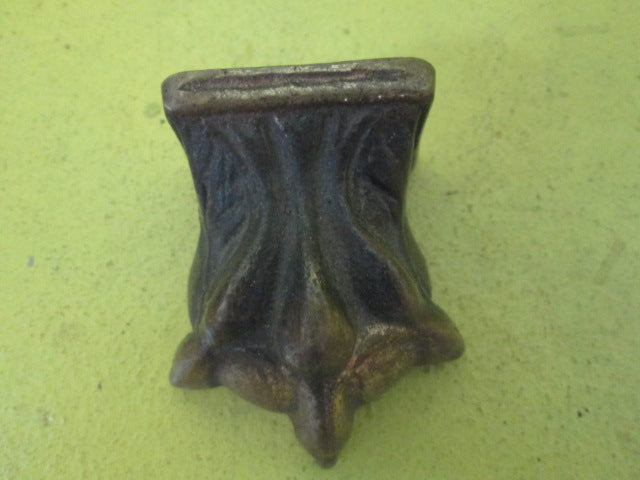 Eagle Claw Foot for Table