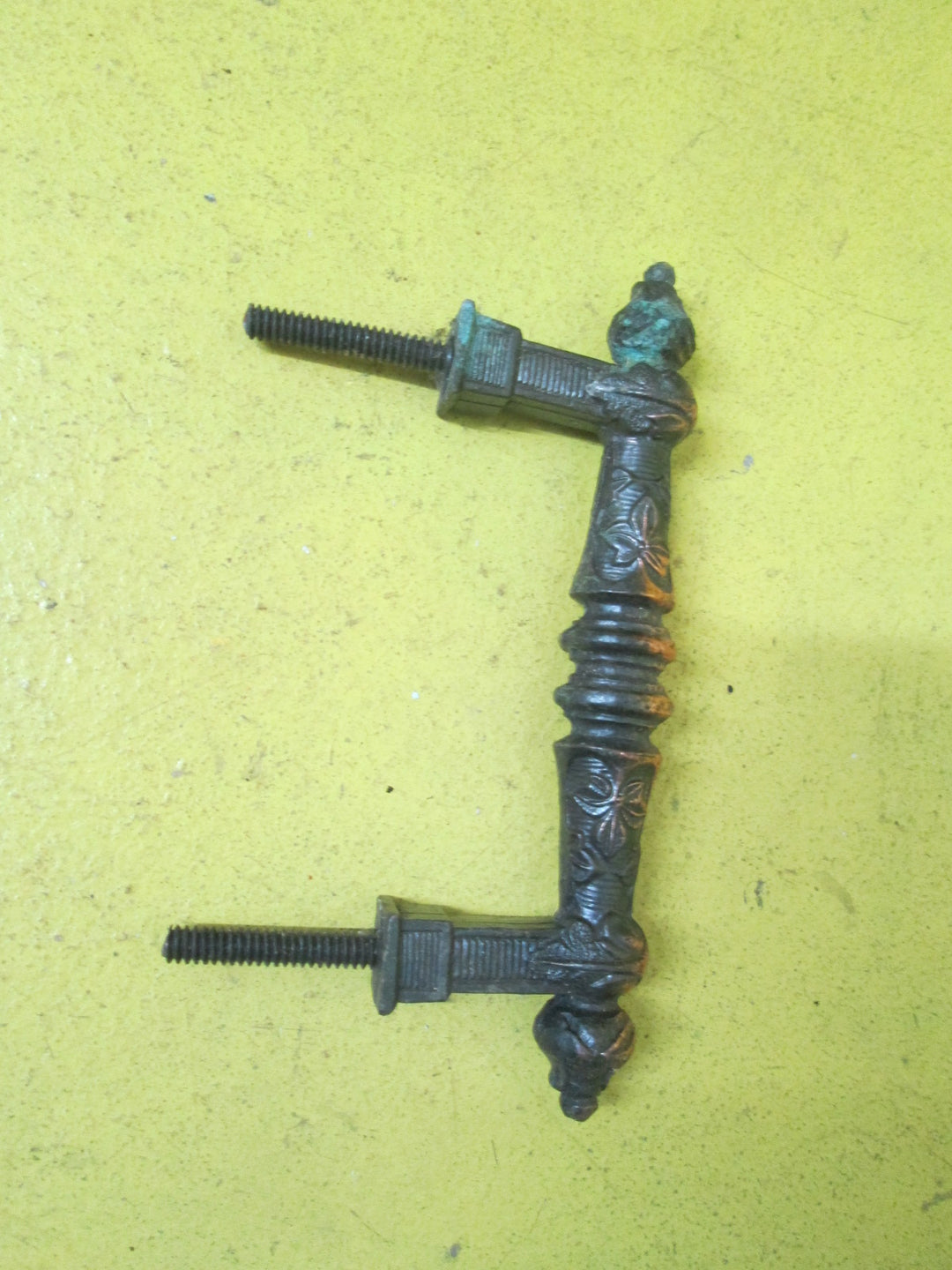 Gothic Copper Pull Handles 114L x 33W x 14D/Hole Distance 75mm