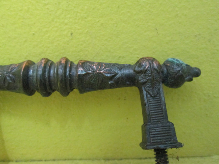 Gothic Copper Pull Handles 114L x 33W x 14D/Hole Distance 75mm