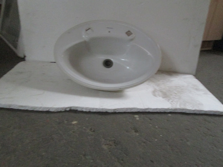 Oval Sullen Basin 400L x 540W x 220D