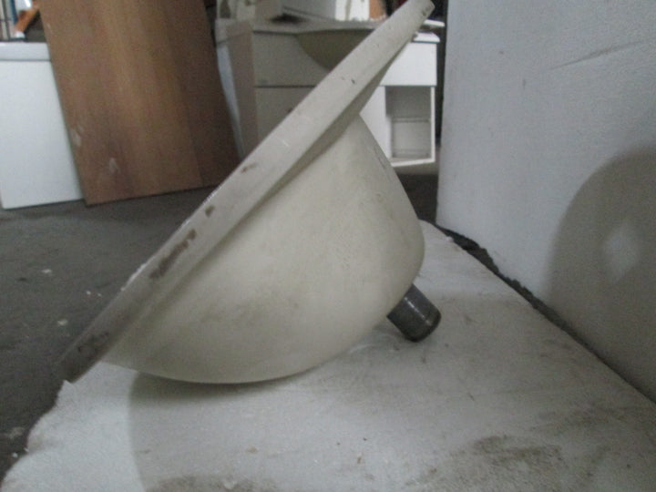 Oval Sullen Basin 400L x 540W x 220D