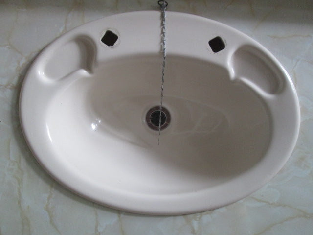 Long Vanity Top with White Basin 1630L x 500D