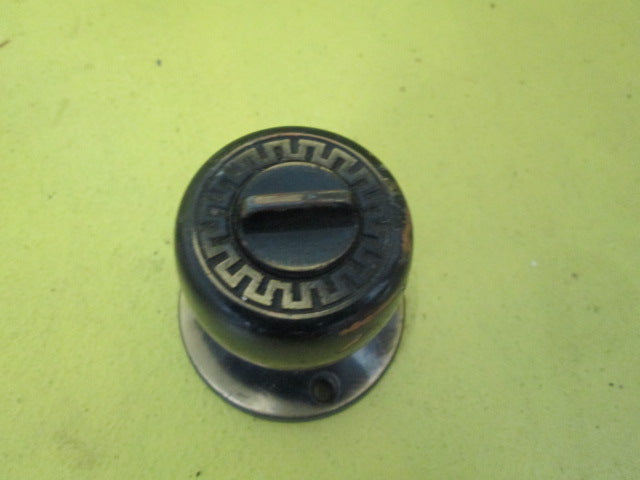 Lockwood Privacy Bronze Knob Handle