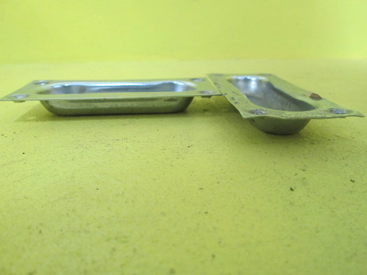 Flush Pull Handle Oval with a Waist 105-83L x 48-35W