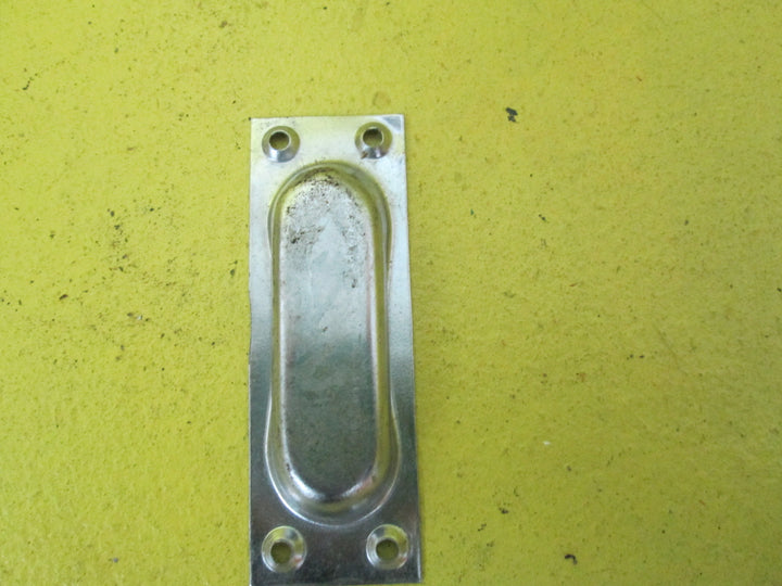 Flush Pull Handle Oval with a Waist 105-83L x 48-35W