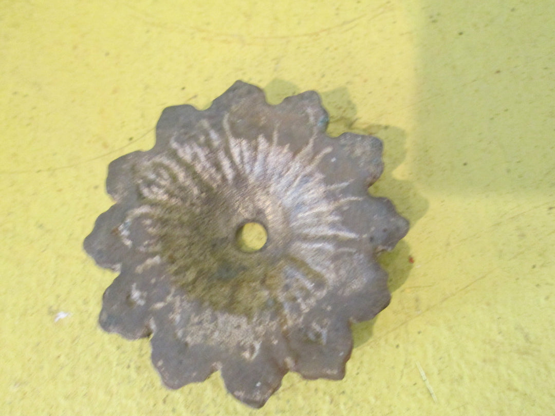 Flower Design Knob Plate 50D