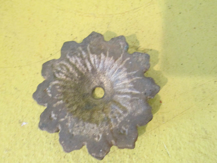 Flower Design Knob Plate 50D