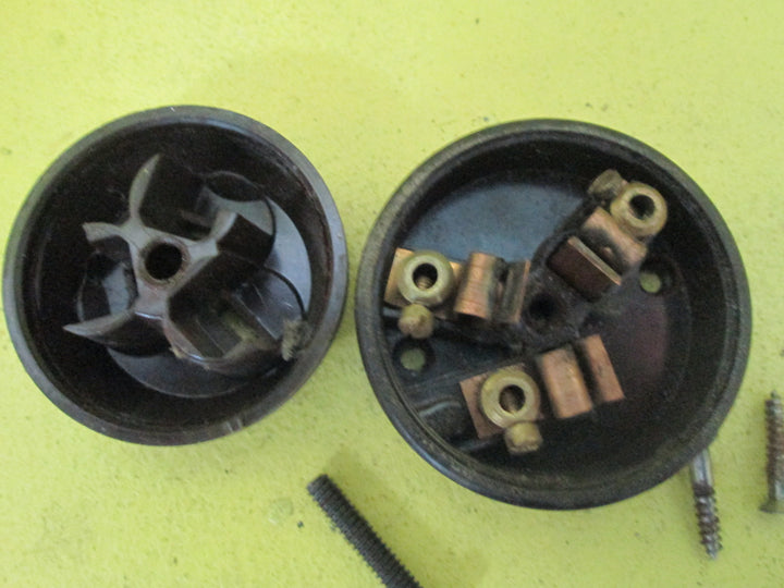 Bakelite Flat Done Power Point 58D=40D x 30H