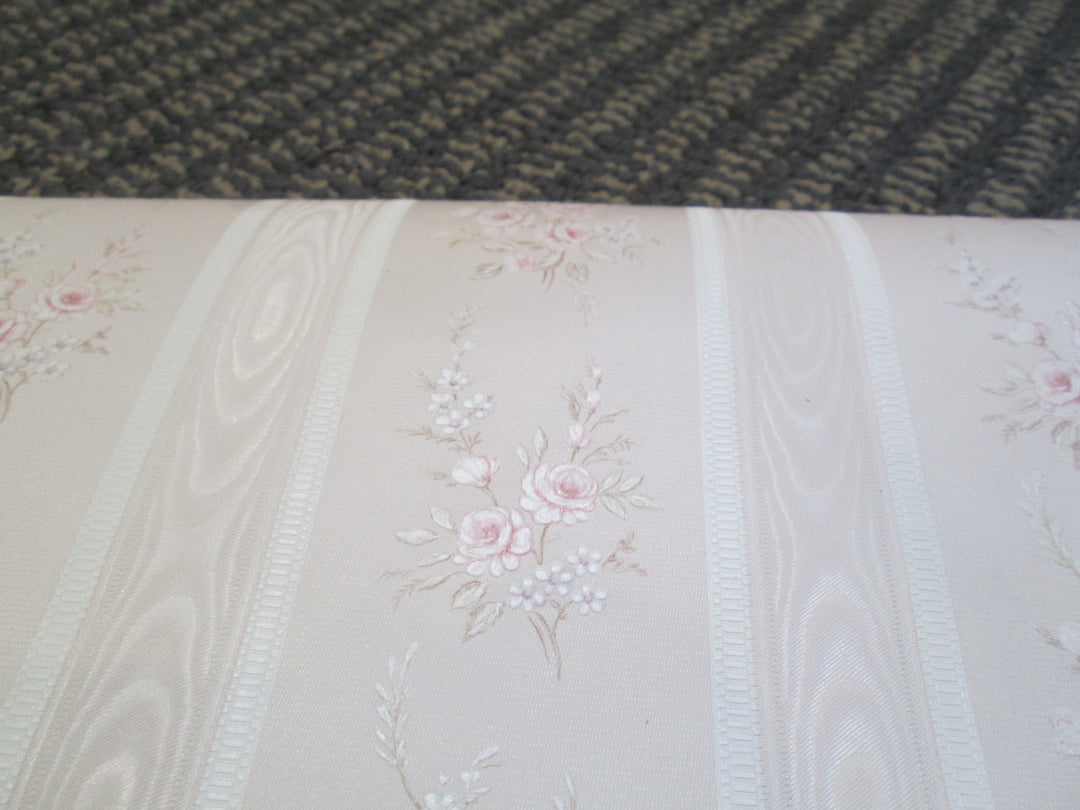 Vintage Rosebud Ribbon Stripe 520W