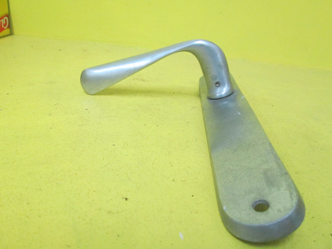 Twisted Lever Modern Italian Door Handles 135L x 40W/Lever 130L x 70H