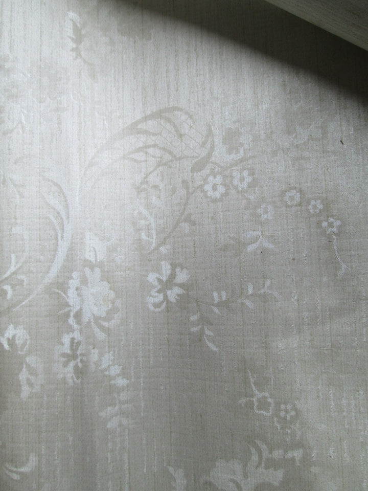 1980 Vintage Grey Beige Shimmery Boutique Wallpaper 10.05 M x 520-530W