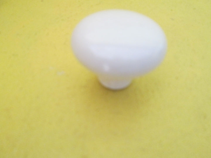 Porcelain Knob 45D x 30H