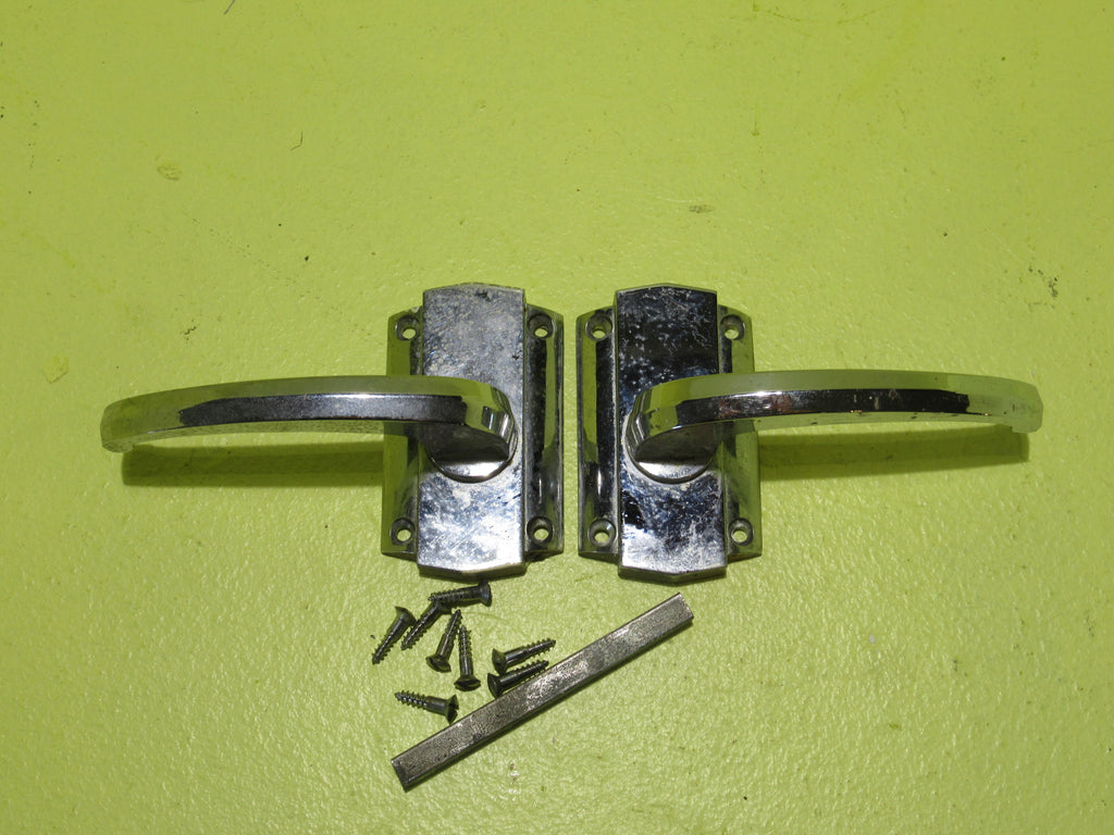 Art Deco Yale Stepped Latch Handles with Inverted V Curve Designed Lever 80L x 47W/Lever 50H x 100L