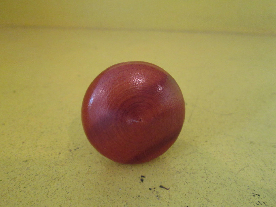 Round Wooden Knos 27H x 40D