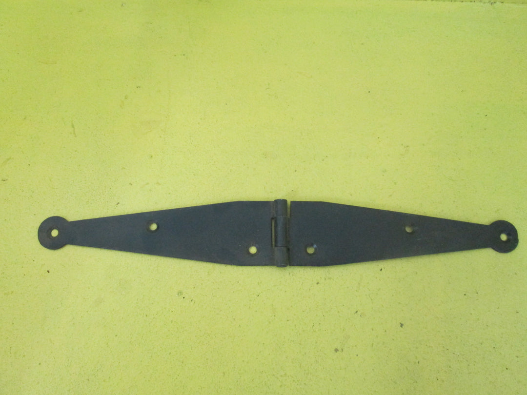Simple Gothic Black Hinges 310L-160L x 42W-20W
