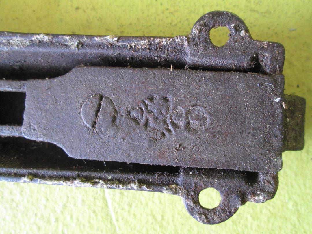 Vintage Ornate Victorian Top Pull Side Bolt 180-140L x 50W