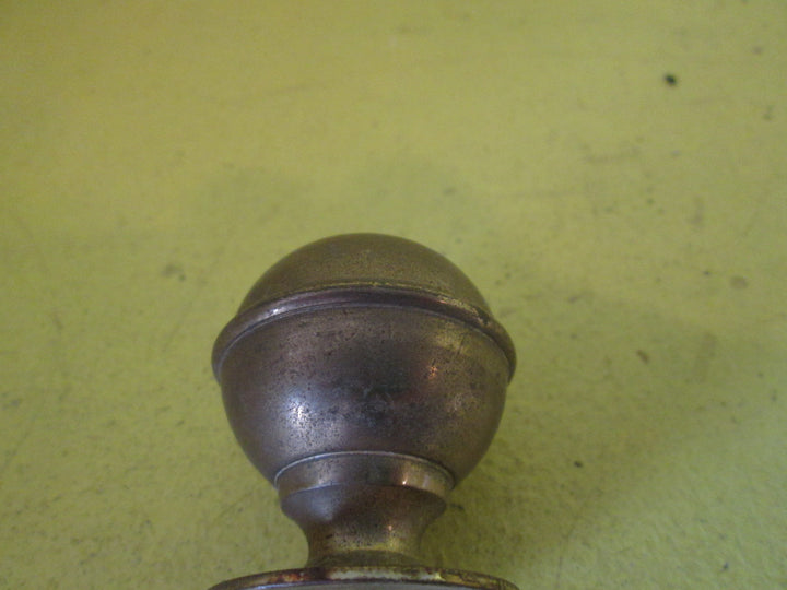 Various Vintage Knobs
