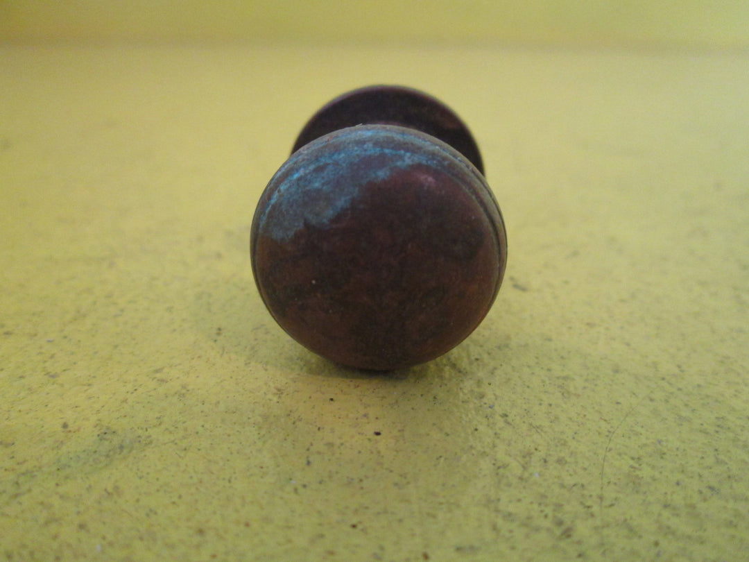 Various Vintage Knobs