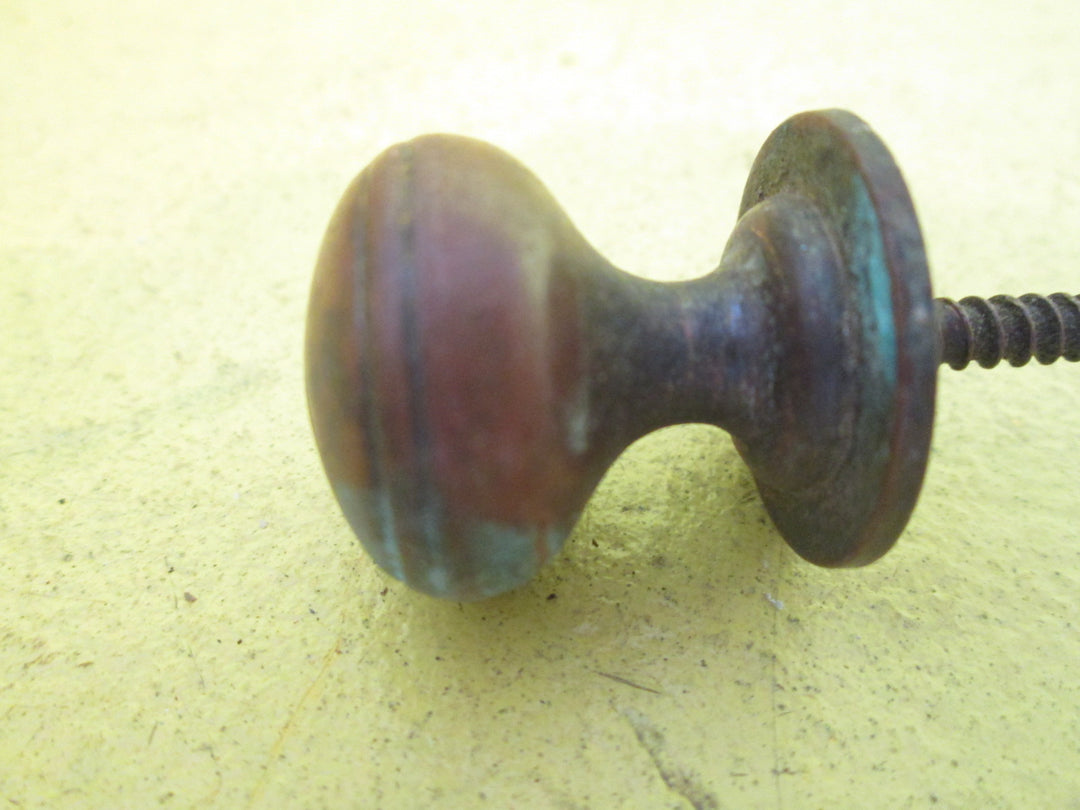Various Vintage Knobs
