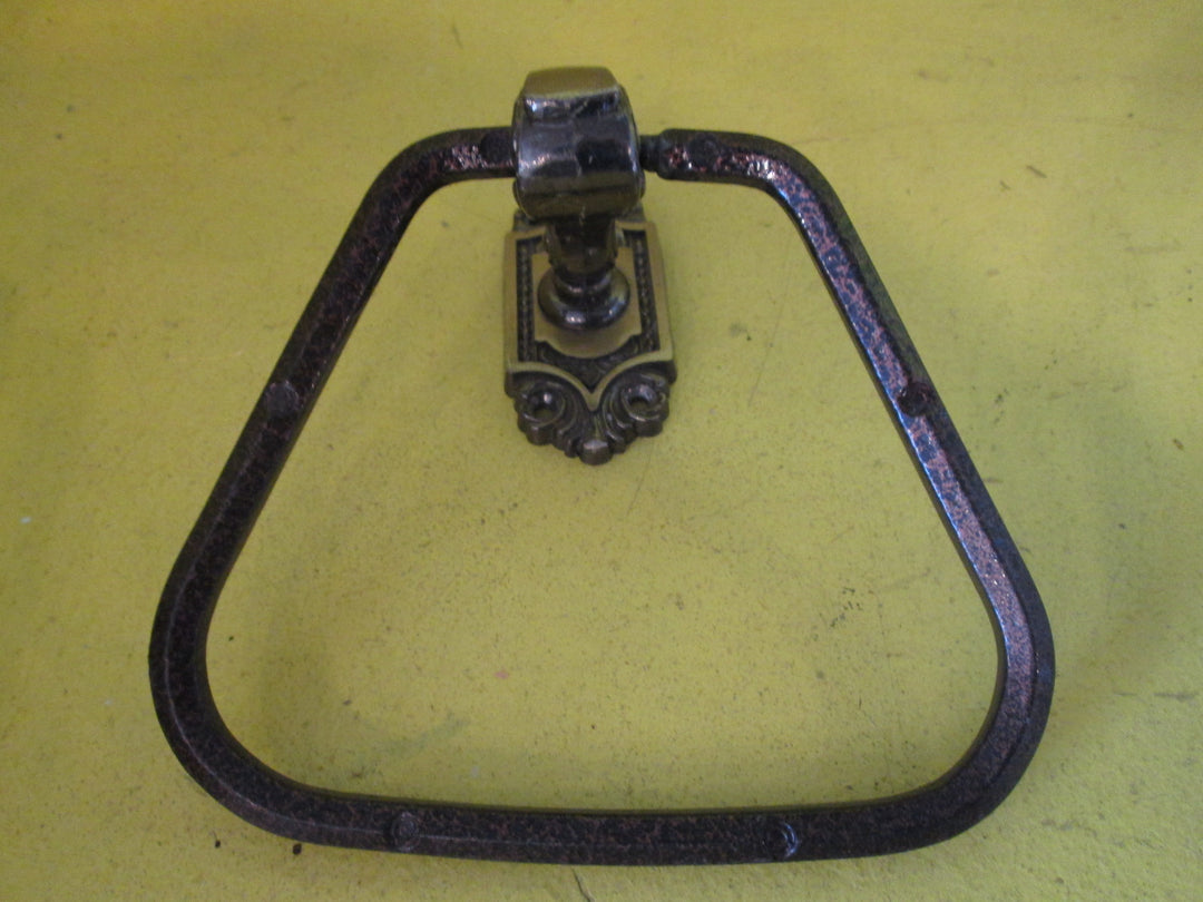 Ornate Plate Towel Holder 80L x 40W x 75H