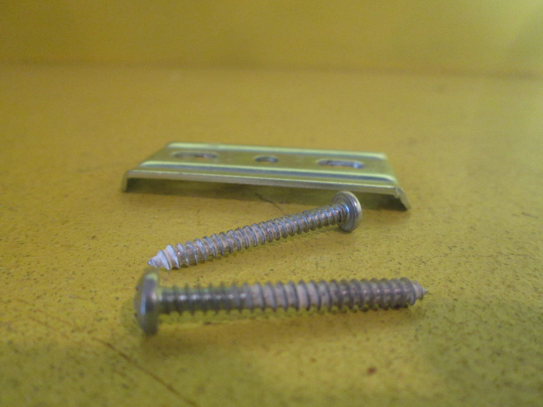 Rectangle Securing Mount & Screws 55W x 25D