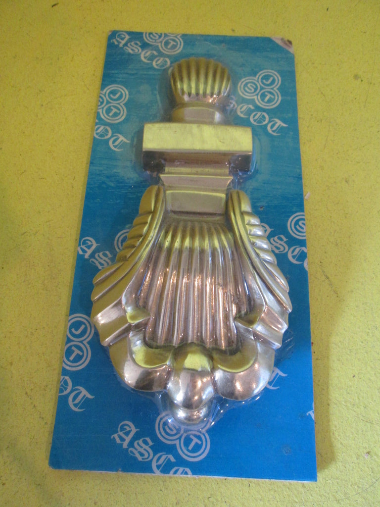 Shell Door Knocker 195H x 35-90W x 20D