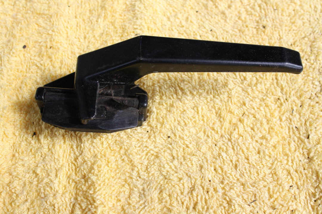Aluminum Window Catches with Flap(125L)