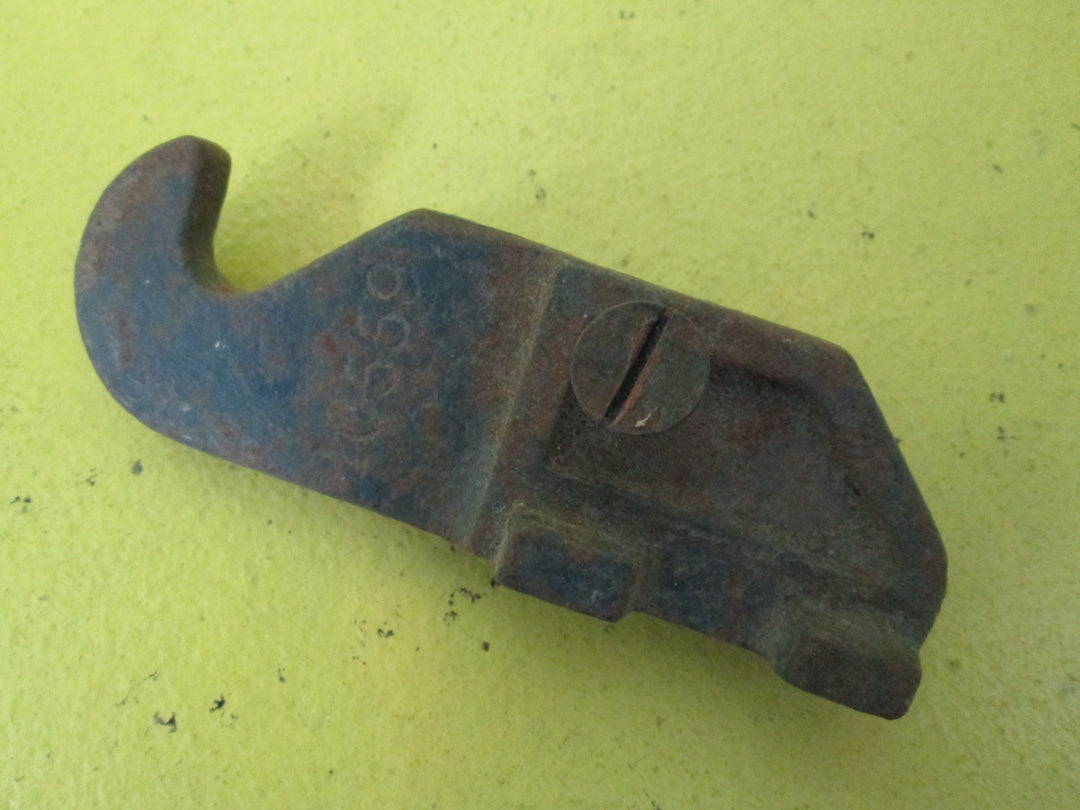 Industrial Hook Fastener 10559 105L x 35W