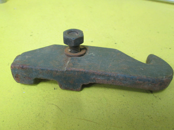 Industrial Hook Fastener 10559 105L x 35W