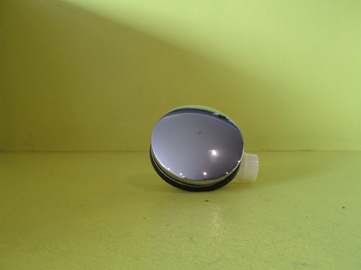 Modern Bath Wind Up an Down Plug 72D x 40D