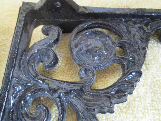 Aluminum Ornate Wall Brackets(250L x 150W)