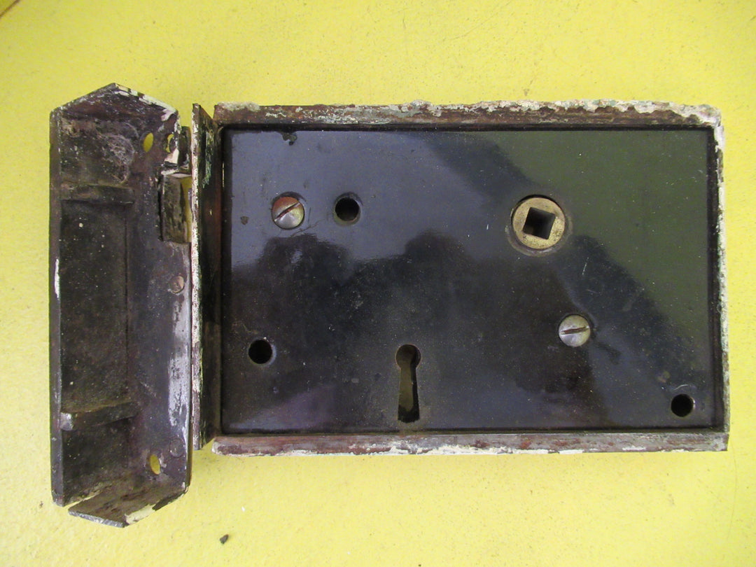 Vintage Victorian Heavy Duty Rim Lock with Keep 115L x 110W x 25D/Axial 100mm