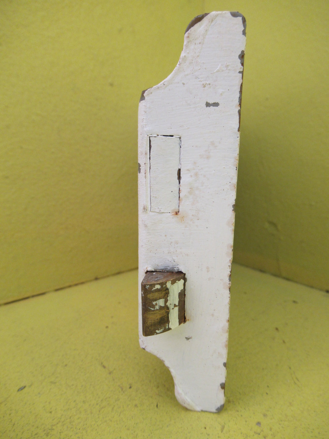Paint Covered Skirted Victorian Box Rim Lock 160L x 110W x 20D/Axial 110mm