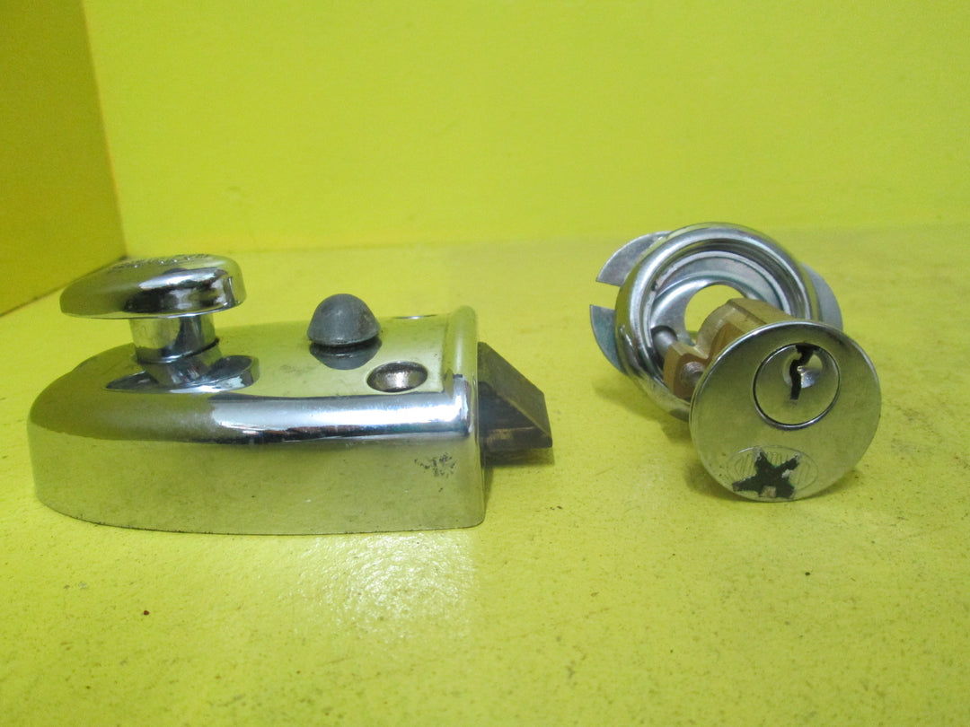 Chrome Oval Lockwood Night latch 67L x 92W x 25