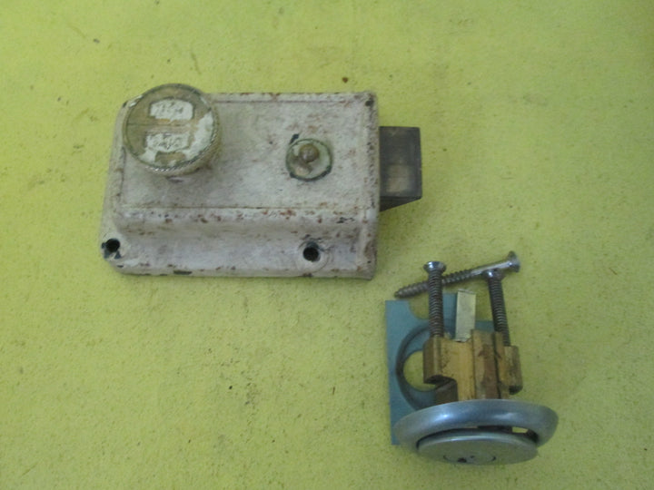 Union Night Latch 90L x 65W