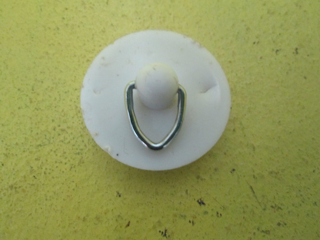 Plugs - Plastic/Rubber/Metal/Porcelain & Fittings 32D-50D x 9H-12D