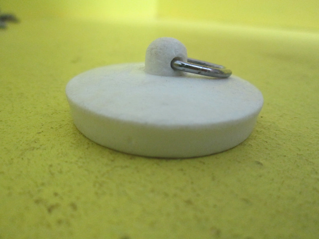 Plugs - Plastic/Rubber/Metal/Porcelain & Fittings 32D-50D x 9H-12D