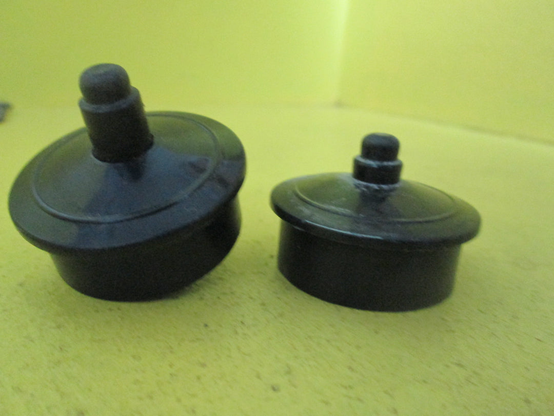 Plugs - Plastic/Rubber/Metal/Porcelain & Fittings 32D-50D x 9H-12D