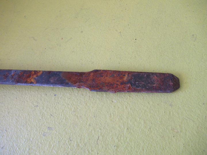 Old Fashioned Rusty Tool ??