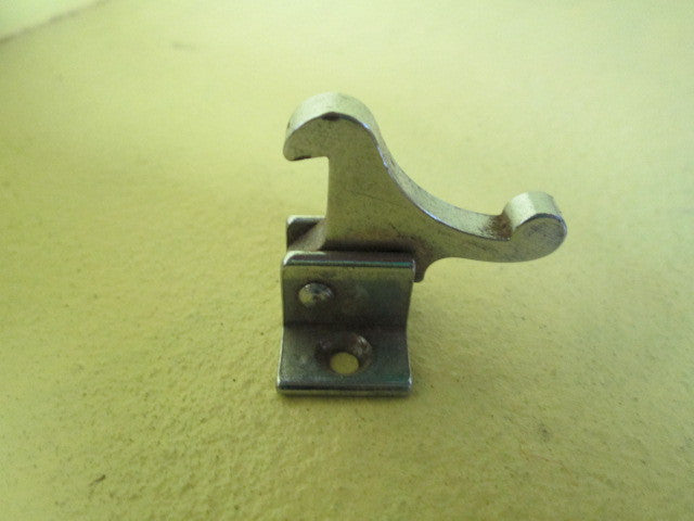 Elbow Catch Fastener/Cupboard Catch