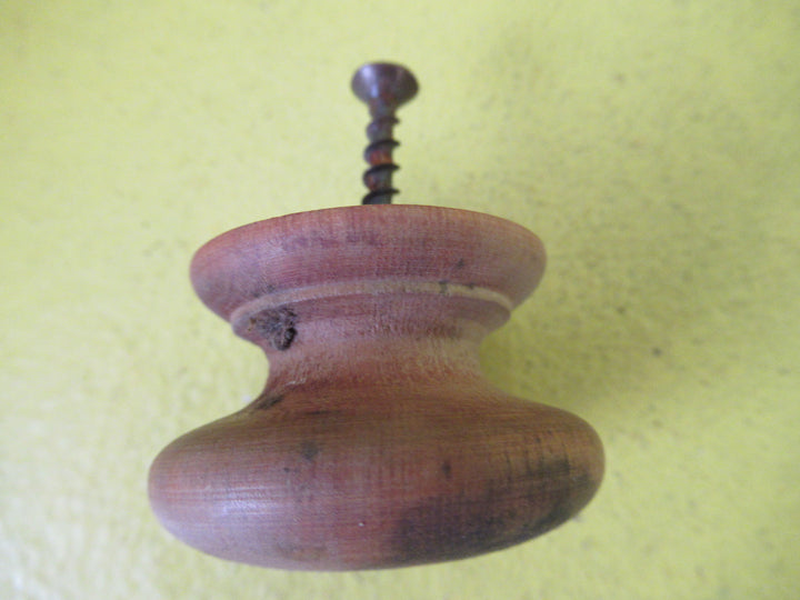 Modern Pine Wood Round Knob  400w x 250D