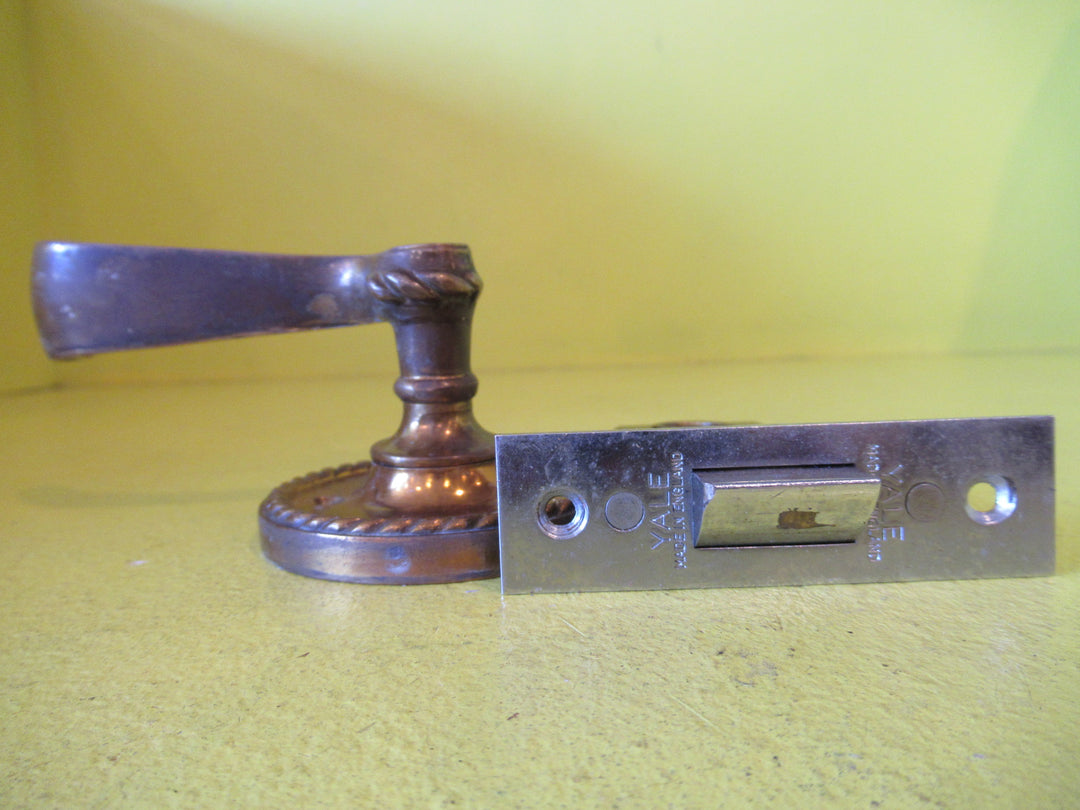 Retro Brass Lever Door Handle with Ornate Swirl Decoration  65W x 55D/Yale Catch Lever 95L